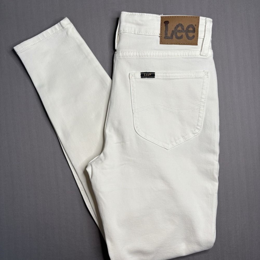 Lee Mid Rise Skinny White Jeans 6M NWT Clean Girl Minimalist Coastal Grandma